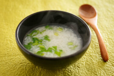 七草粥はどこで売ってる？スーパー・コンビニ別の探し方と売ってない時の代替策